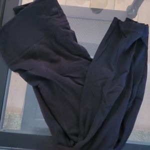 Athleta pocket leggings black